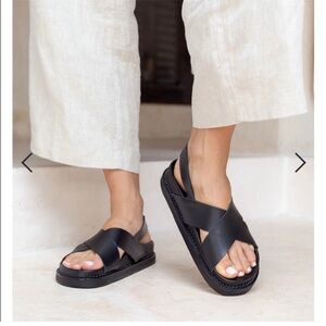 Liberté Capri Chunky Leather Sandals